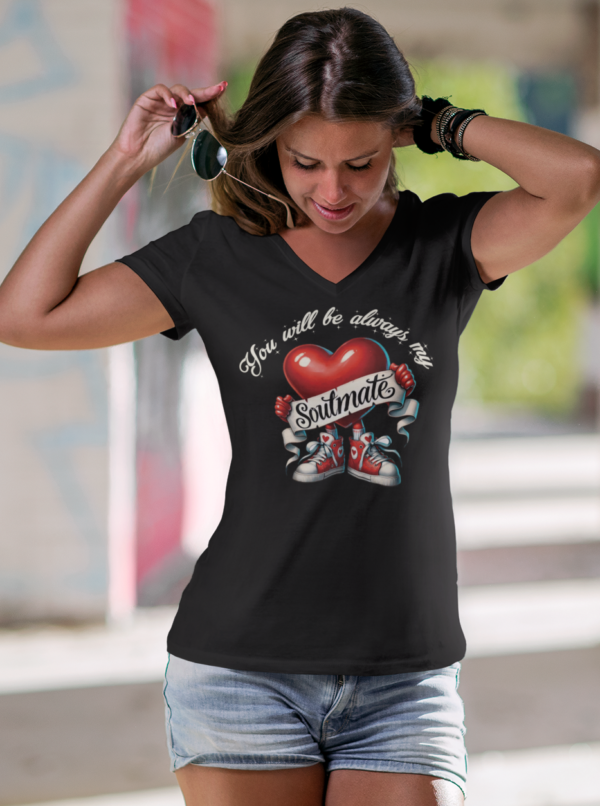 Este Día de San Valentín, luce increíble con nuestras playeras de algodón 100% con exclusivos y elegantes estampados que enamoran.