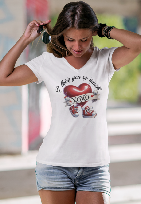 Este Día de San Valentín, luce increíble con nuestras playeras de algodón 100% con exclusivos y elegantes estampados que enamoran.