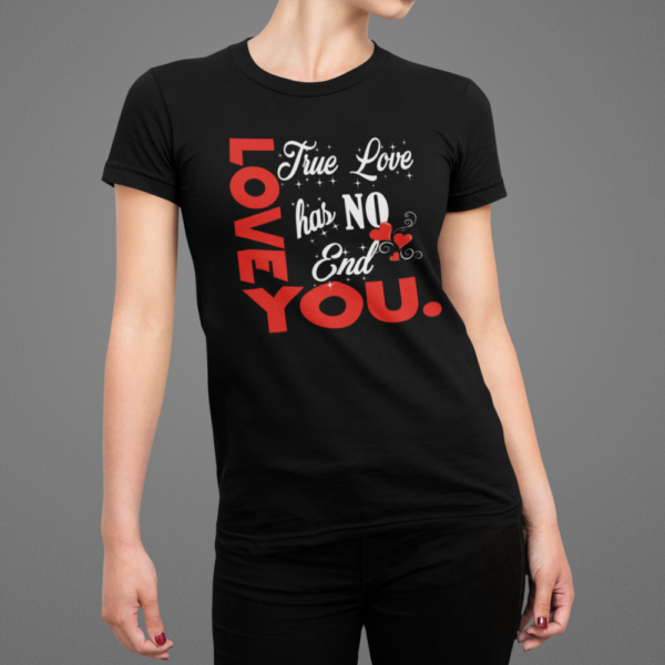 Este Día de San Valentín, luce increíble con nuestras playeras de algodón 100% con exclusivos y elegantes estampados que enamoran.