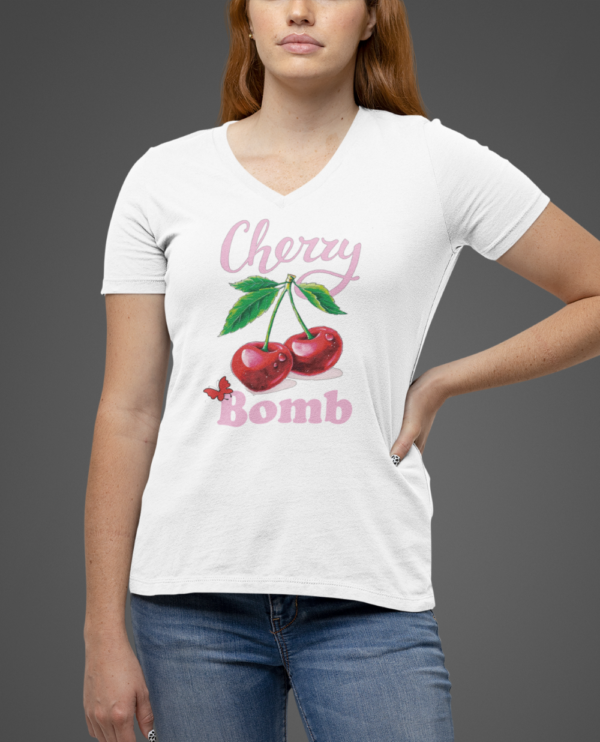 Playera Dama 100% Algodón de Alta Calidad, Cuello Redondo y Cuello "V", en colores Blanco y Negro con impresionante estampado.