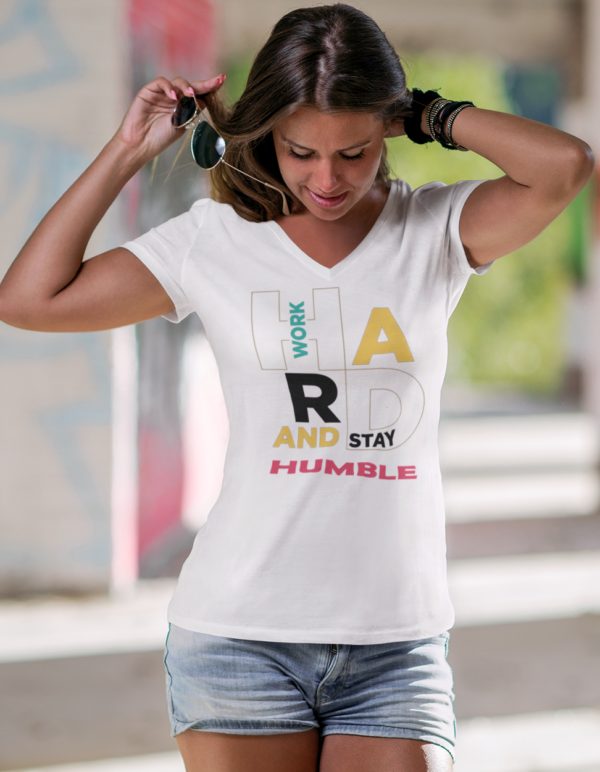 mockup-featuring-a-woman-wearing-a-customizable-v-neck-t-shirt-3688-el1 (10) Playera Dama 100% Algodón de Alta Calidad, Cuello "V" y Redondo en diferentes colores e impresionante estampado.