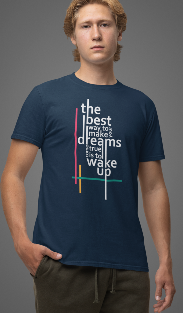 mockup-of-a-man-standing-in-a-studio-with-a-gildan-t-shirt-m32770 (18) Playera 100% Algodón de Alta Calidad en Modernos Colores con Impresionante Estampado.