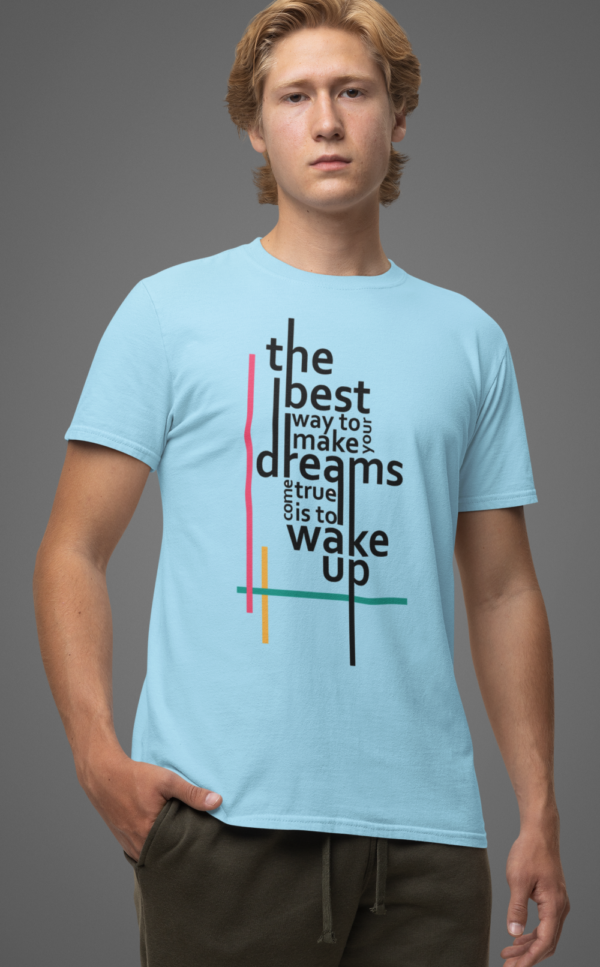 mockup-of-a-man-standing-in-a-studio-with-a-gildan-t-shirt-m32770 (19) Playera 100% Algodón de Alta Calidad en Modernos Colores con Impresionante Estampado.