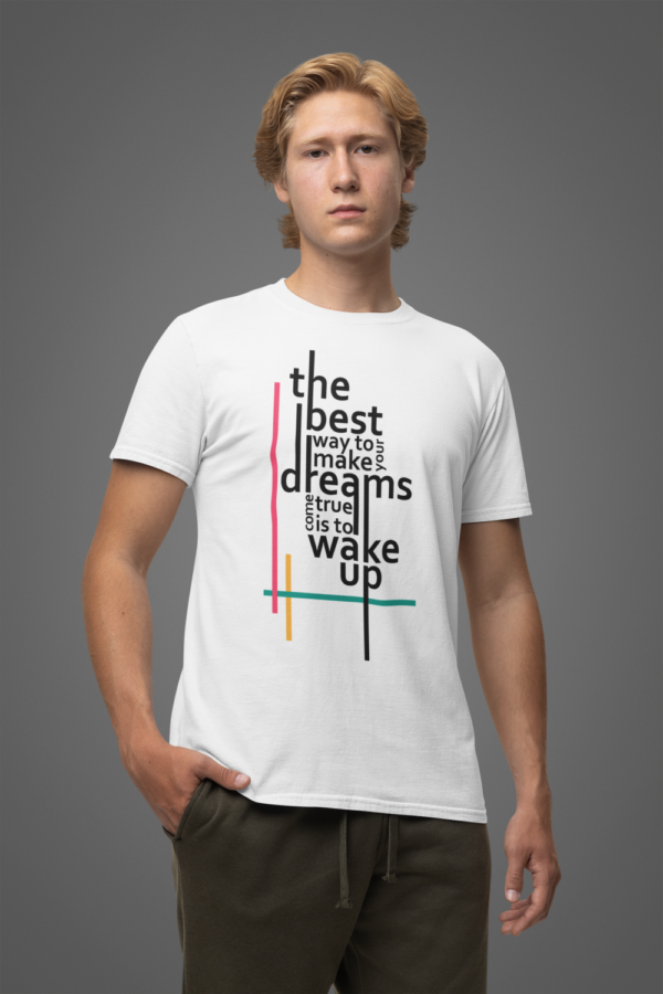 mockup-of-a-man-standing-in-a-studio-with-a-gildan-t-shirt-m32770 (22) Playera 100% Algodón de Alta Calidad en Modernos Colores con Impresionante Estampado.