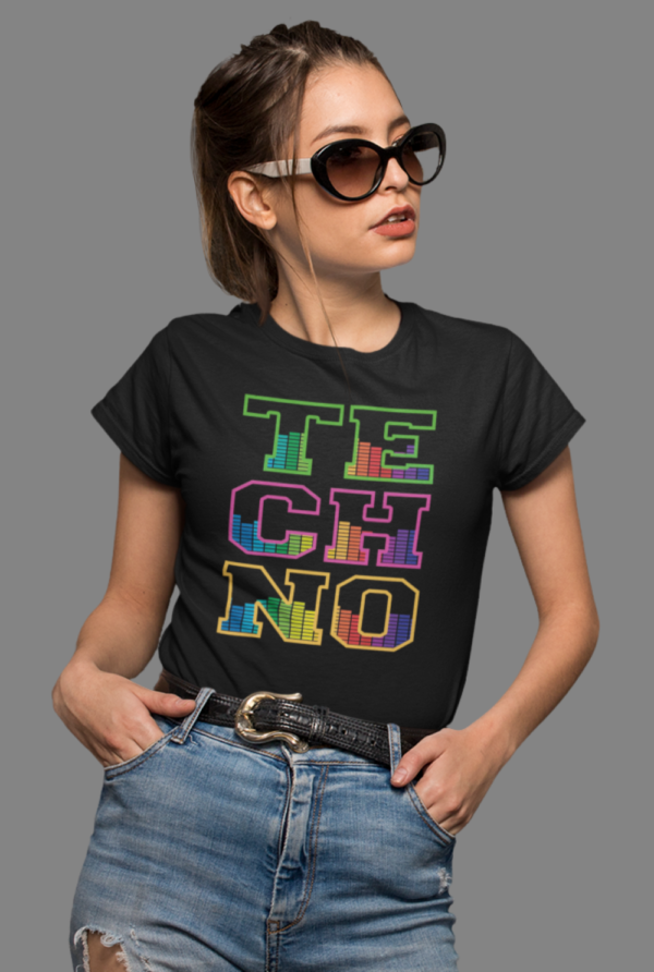 Playera Dama 100% Algodón de Alta Calidad, Cuello "V" y Redondo en diferentes colores e impresionante estampado.